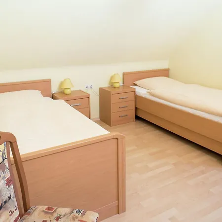 Сasa de vacaciones In A Quiet Location With Balcony Herrischried